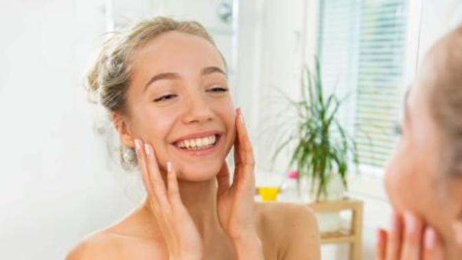Yağlı Cilt Görünümüne Son! Simple Daily Skin Detox Matlaştıran Nemlendirici Deneyimim