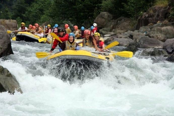 Hayatımda Heyecan Yok Diyenlere: Türkiyenin En Güzel Rafting Noktaları