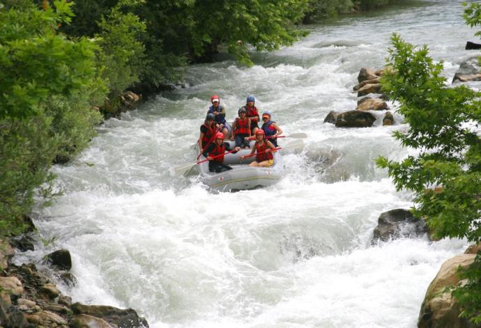 Hayatımda Heyecan Yok Diyenlere: Türkiyenin En Güzel Rafting Noktaları