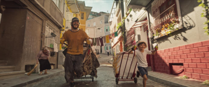 Kağıttan Hayatlar Filmi Ağlattı...