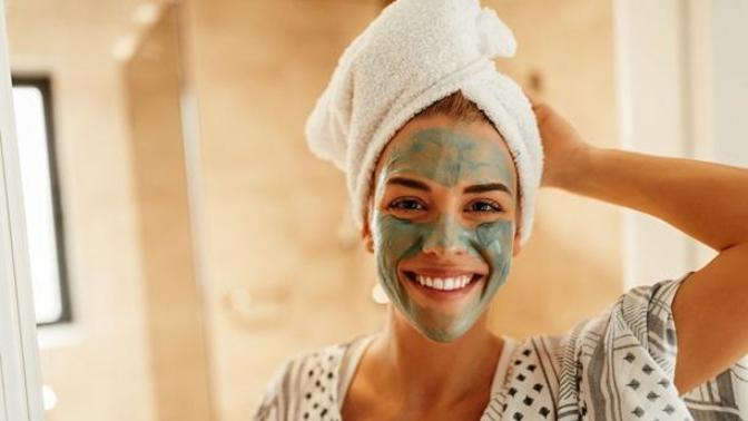 Yaşlanma Karşıtı, Botoks Etkili Maske!