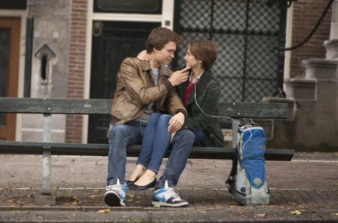 Aşk Filmi İzlemeyi Sevenlere: Kendini Size Aşık Ettirecek 5 Aşk Filmi!