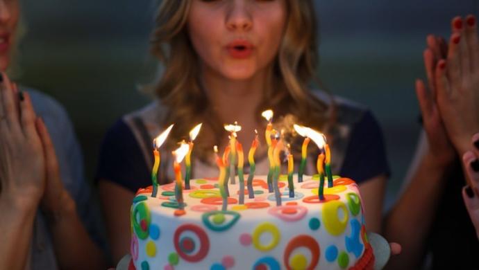 19 Soruda Sizi Sevip Sevmediğini Anlayın!