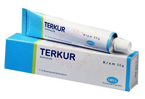 Ellerin Terlemesi Güzelliğine Gölge Düşürmesin! 