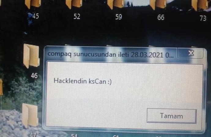 Bugün 1 Nisan! Arkadaşınıza Virüs Gönderme Şakası Yaparak Yüreğini Hoplatın!