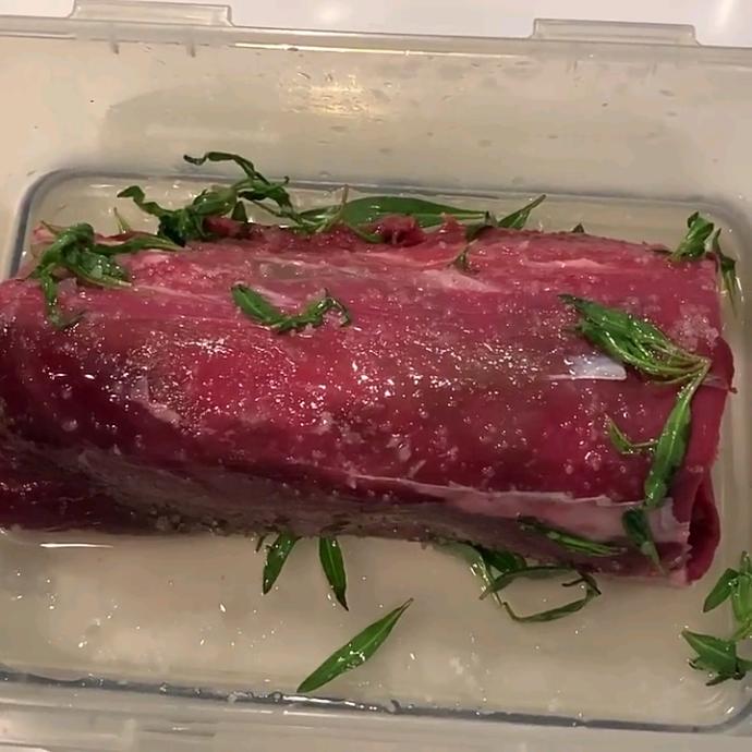 Lokum Kıvamında Adaçaylı Mantar Soslu Bonfile Tarifi