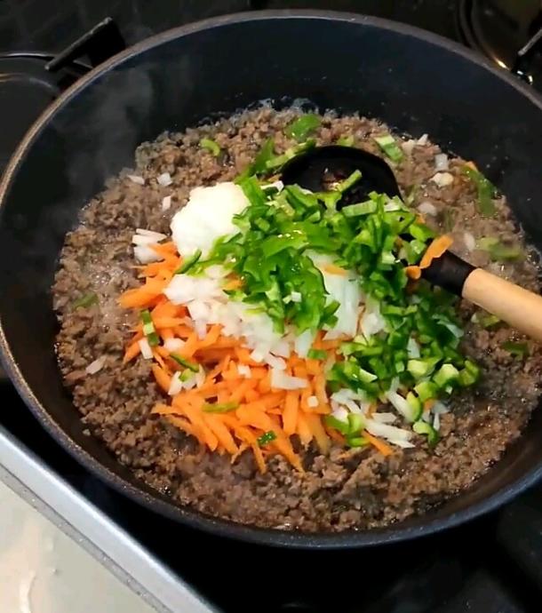 Kıymalı Su Böreği Tadında Bolonez Soslu Lazanya