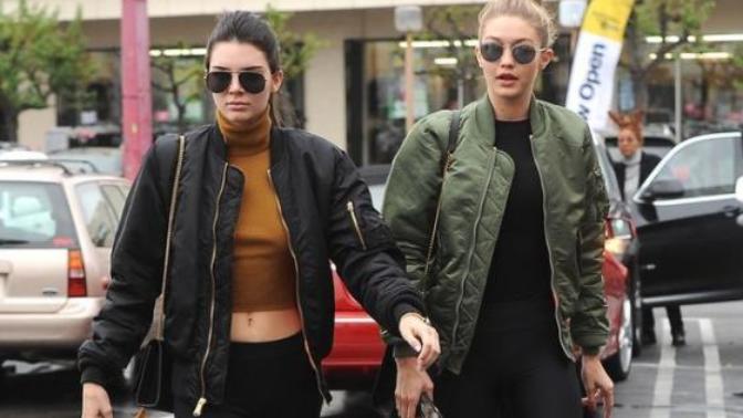 Spor Giyim Artık Sadece Sporda Değil, Her Yerde: Her Gün Giyebileceğiniz Spor Giyim Örnekleri