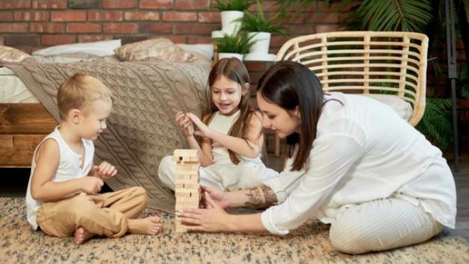 Çocuklarla Evde Keyifli Vakit Geçirmek: Çocuklarla Hangi Etkinlikler Yapılabilir?