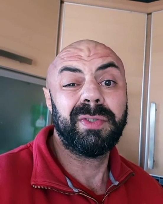 Cenk Hoca her tabirime uyar ve gerçek has erkeklerdendir.