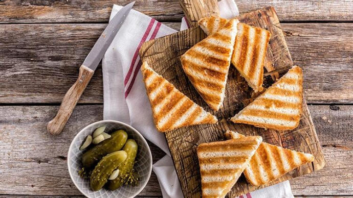 Sucuklu Kaşarlıyı Tahtından Edecek Tost Tariflerim!