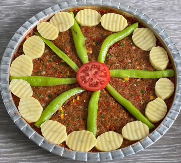 Kebap Hep Şişte Olacak Değil Ya: Enfes Tepsi Kebabı Tarifi