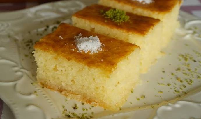 Yapımı Kolay Ama Lezzeti Şahane Tatlı: Revani (İrmik Tatlısı)