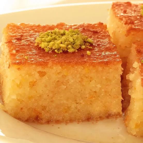 Yapımı Kolay Ama Lezzeti Şahane Tatlı: Revani (İrmik Tatlısı)