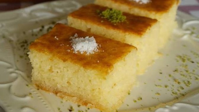 Yapımı Kolay Ama Lezzeti Şahane Tatlı: Revani (İrmik Tatlısı)