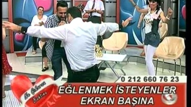 Bir Televizyon Kanalından Daha Fazlası: Yayın Hayatına Geri Dönmeye Hazırlanan Flash TV'nin Hayatımıza Kattıkları