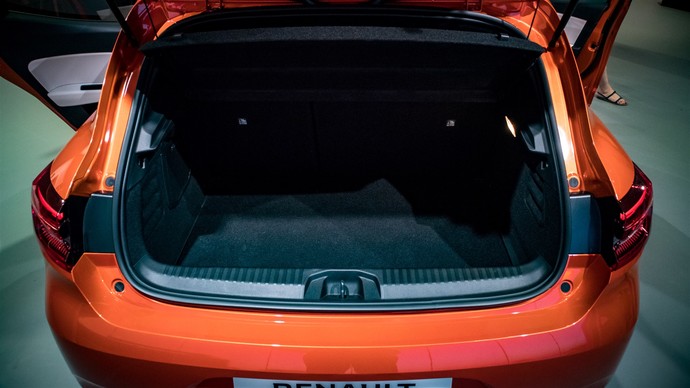 Türkiyenin Yeni Gözdesi Olan Renault Clio 5i Tanıyalım!