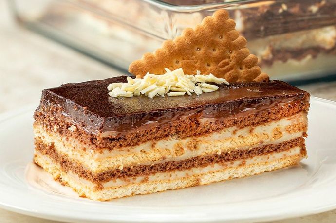 Yapımı En Kolay Tatlı: Bisküvili Pasta Tarifi
