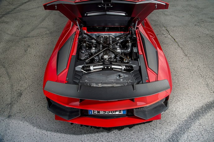 Tüm Otomobil Sevenlerin Görüp Beğendiği Lamborghini Aventador Sizlerle!