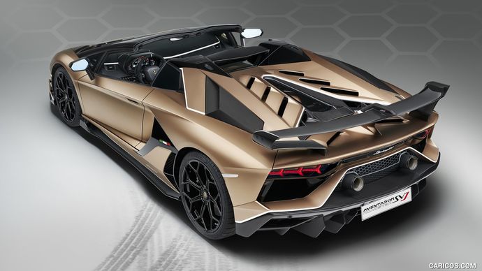Tüm Otomobil Sevenlerin Görüp Beğendiği Lamborghini Aventador Sizlerle!