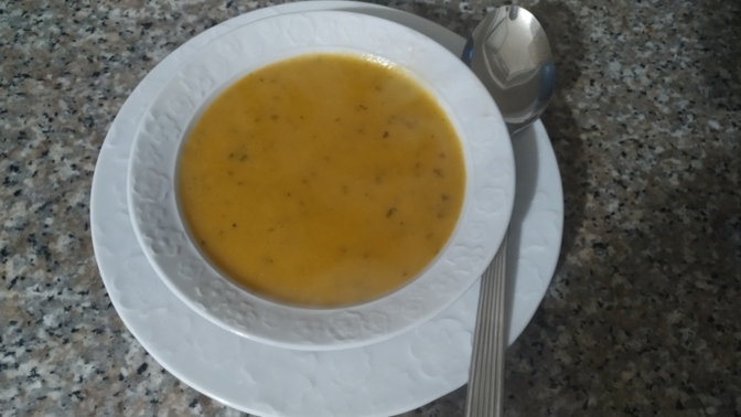 İftara Yarım Saat Kala Hazırlayabileceğiniz Sıcak Bir Çorba; Sebzeli Mercimek Çorbası