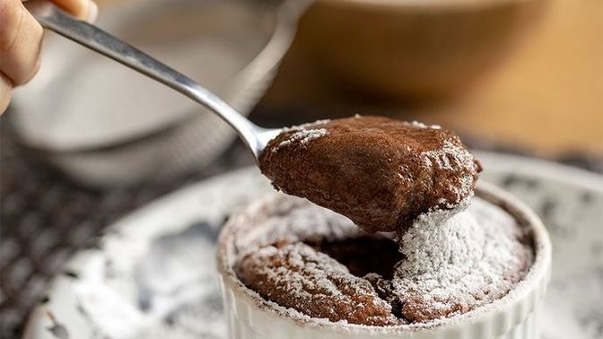 Çikolata Severler Koşun: Enfes Çikolatalı Sufle Tarifi!