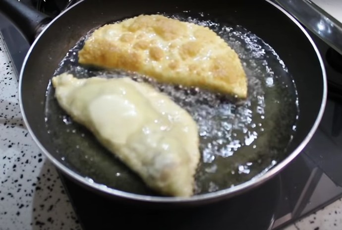 Yöresel Tarife Ne Dersiniz? Çi Börek Nasıl Yapılır?