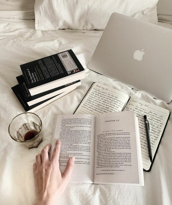 İngilizcenizi Geliştirmenizi Sağlayacak 10 Tavsiye ✍💭👩‍💻