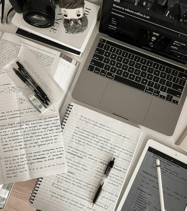 İngilizcenizi Geliştirmenizi Sağlayacak 10 Tavsiye ✍💭👩‍💻