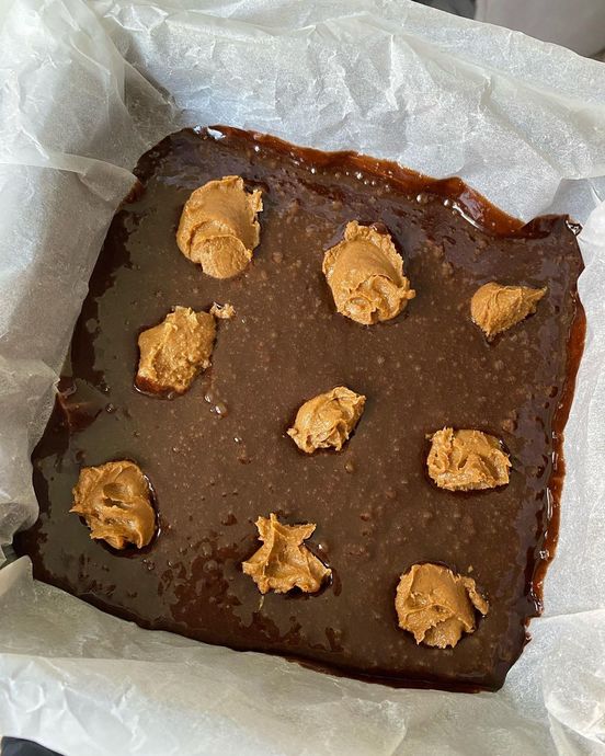 Çikolatalı Tatlıların En Güzeli Brownie Ama Bu Sefer Fıstık Kremalı