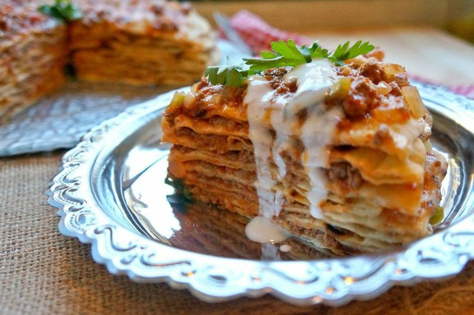 Evde Kalanlara Özel Köfte Pasta Önerisi