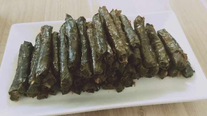 Bir Tane, İki Tane, Derken Lezzetiyle Damak Çatlatan Yaprak Sarması Tarifi!