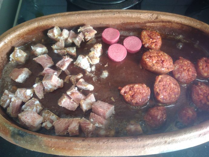 Bayramda Pikniğe Gidemeyenlere Kiremitte Karışık