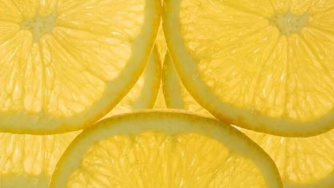 Ev Yapımı Yüz Bakımı! Doğal Malzemelerle Kolayca Yüzünüze Bakım Yapın!