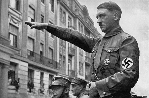Bir Ressam, Asker, Ajan, Politikacı, Aşık, Sanatçı: Hitler ve II. Dünya Savaşı Üzerine!