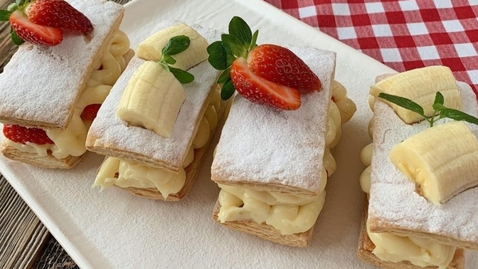 Çıtır Katlar Arasındaki Büyük Mutluluk: Milföy Pasta🍓🍌
