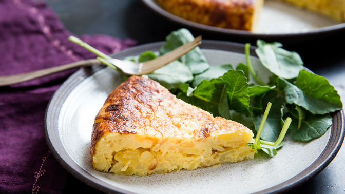 Hem Pratik Hem Besleyici Harika Bir Omlet Önerisi: İspanyol Omleti Tortilla