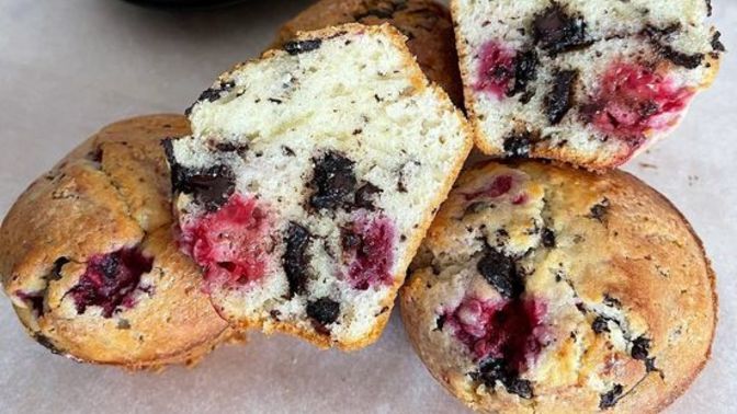 Ekşi Ve Tatlının Harika Uyumu: Frambuazlı Çikolatalı Muffin
