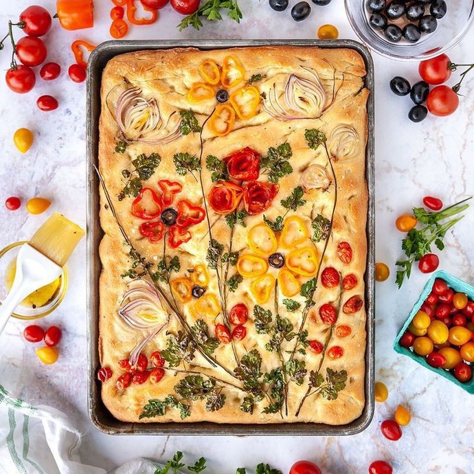 Pişerken Kokusu Tüm Evi Saran Bir Lezzet: Focaccia Ekmeği 🍞