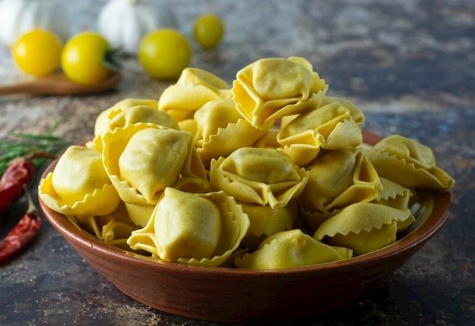 Parmesan ve dana eti tortelliniye inanılmaz bir lezzet katıyor...