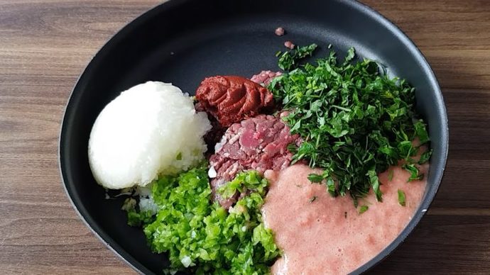 Sipariş Vermeye Son: Tavada Lahmacun Tarifi!