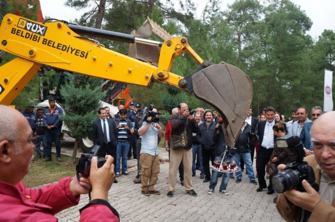 Sadece Türk Toplumunda Görebileceğimiz Birbirinden Absürt Hareketler!