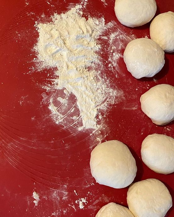 Pazar Kahvaltısına Harika Bir Börek Yapmak İsteyenlere Ispanaklı Börek Tarifi