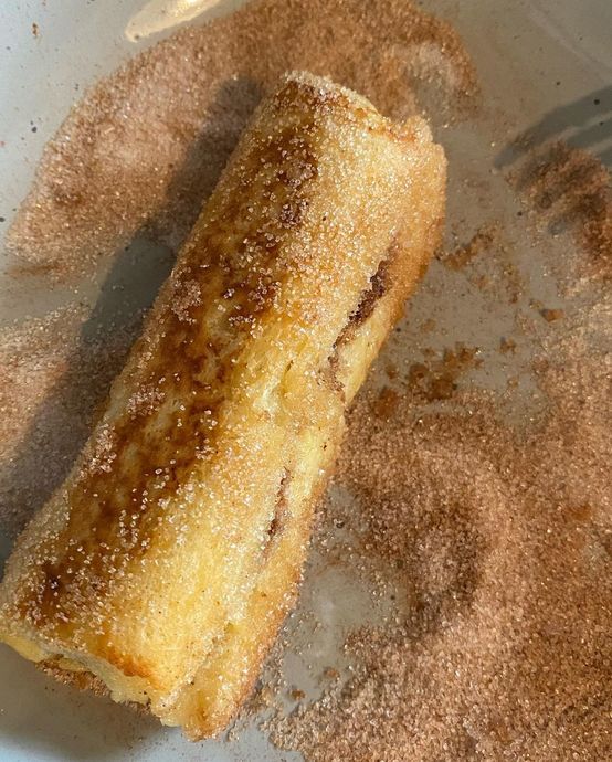 Pratik Bir o Kadar Lezzetli Nutellalı Rulo Tatlı