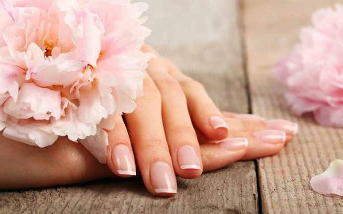 Hızlı Tırnak Uzatmak İsteyenler Buraya! Sizlere Harika Tavsiyelerim Var💅