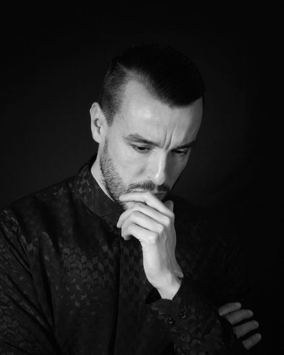 O, Kalitenin Vücut Bulmuş Hali: Türkiyenin En Güçlü Sesi ve Çok Özel Bir Yetenek Cem Adrian Hakkında Bilinmeyenler