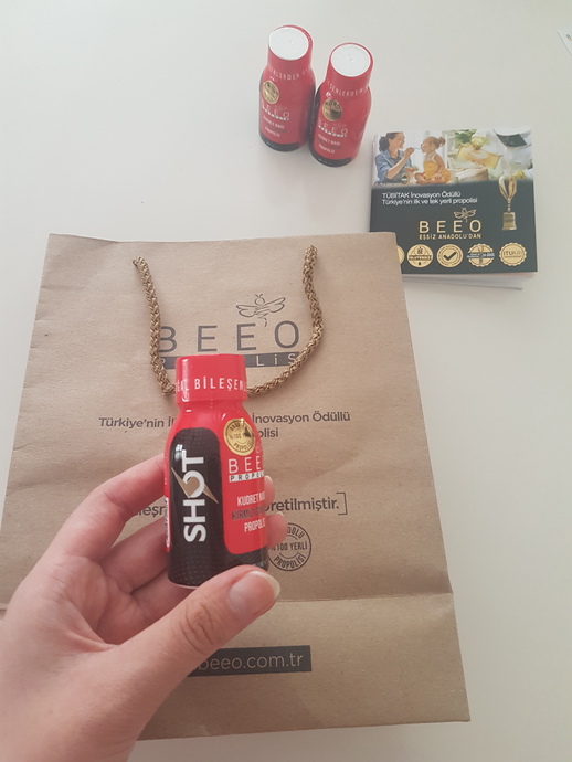 🐝Aslı Elif Tanuğur Samancının Ginseng Propolis Vitamin Setini Deniyorum. 🐝