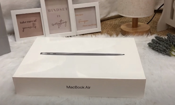 Bu Laptopa Hayran Kalacaksınız: Birlikte M1 MacBook İnceleyelim!