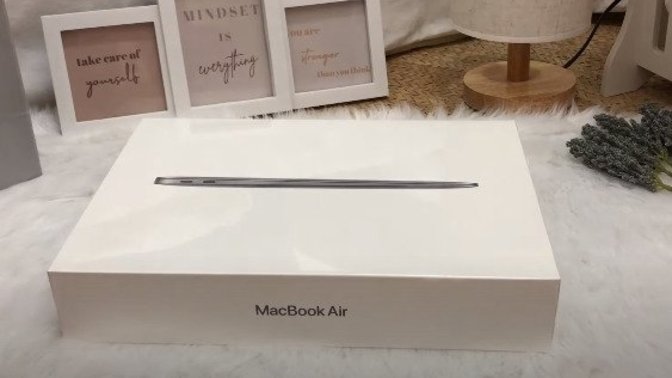 Bu Laptop'a Hayran Kalacaksınız: Birlikte M1 MacBook İnceleyelim!