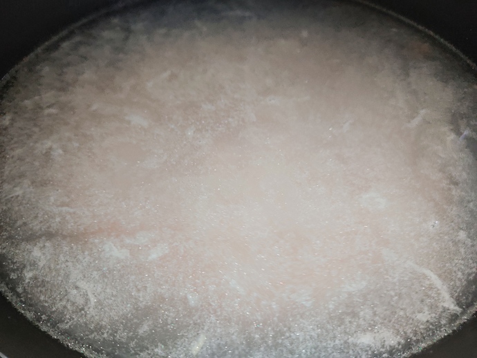 Üzerine 1.5 litre su ekliyoruz
